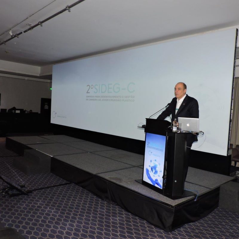 Dr. Denis Calazans
